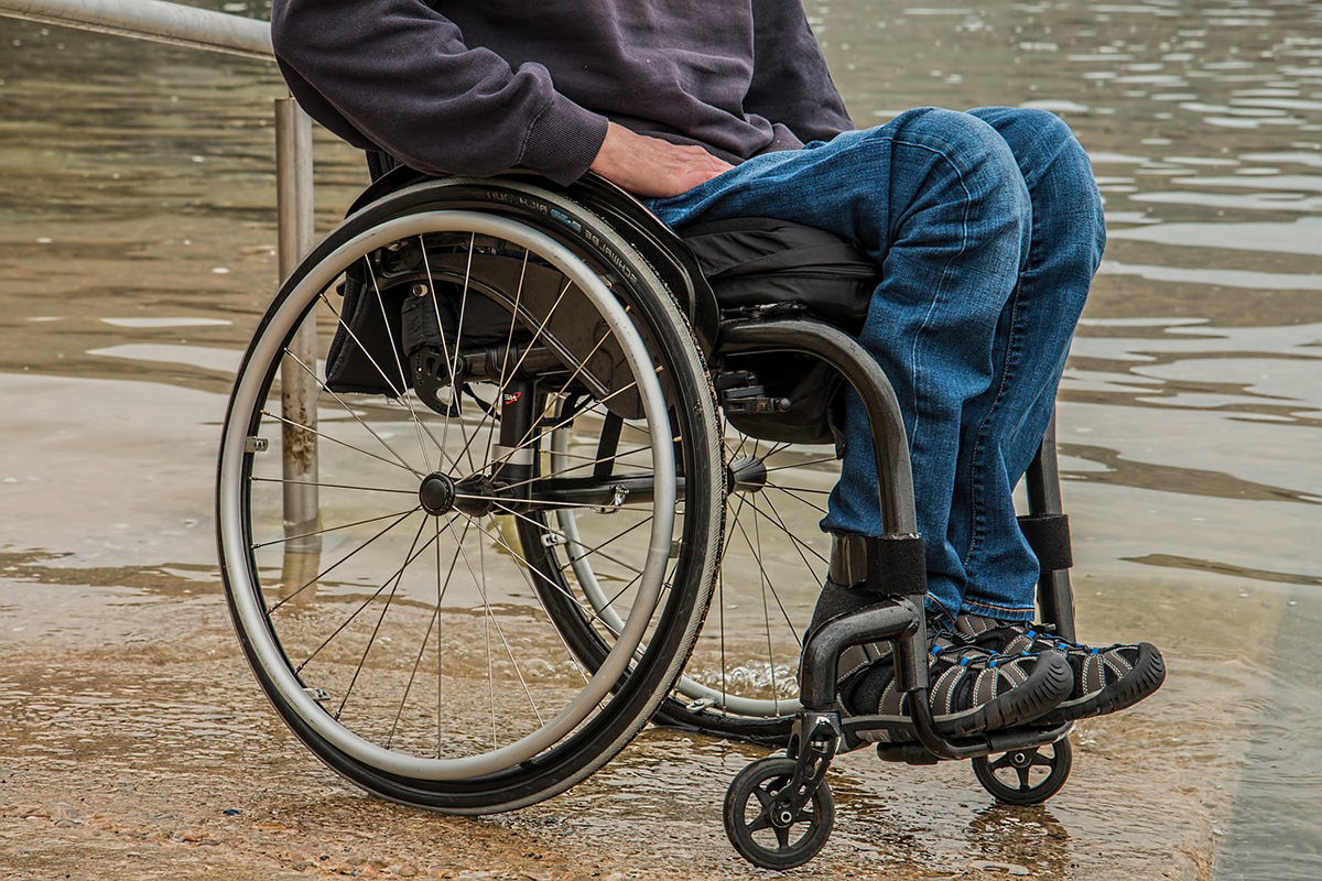 wheelchair 1595794 1200X800